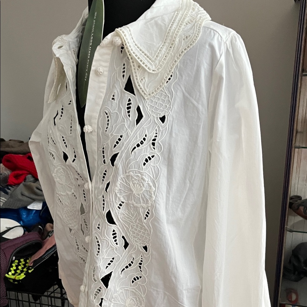 FARM Rio White Embroidered Blouse - Picture 2 of 6
